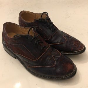 BED STU Lita Oxford Distressed Textured Wingtip